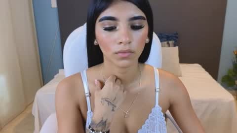 Snapshot of maiaa_ruiz chatting on January 2, 2025, 4:13 pm Maiaa Ruiz online show from January 2, 2025, 4:13 pm