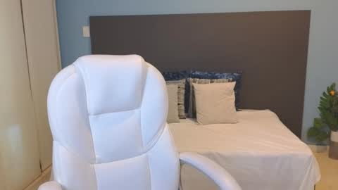 Snapshot of maiaa_ruiz chatting on January 18, 2025, 4:42 pm Maiaa Ruiz online show from January 18, 2025, 4:42 pm