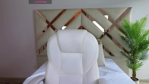 Snapshot of maiaa_ruiz chatting on January 28, 2025, 1:27 pm Maiaa Ruiz online show from January 28, 2025, 1:27 pm