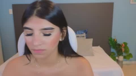 Snapshot of maiaa_ruiz chatting on February 12, 2025, 1:37 pm Maiaa Ruiz online show from February 12, 2025, 1:37 pm