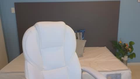 Snapshot of maiaa_ruiz chatting on February 15, 2025, 2:11 pm Maiaa Ruiz online show from February 15, 2025, 2:11 pm