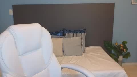 Snapshot of maiaa_ruiz chatting on February 25, 2025, 1:28 pm Maiaa Ruiz online show from February 25, 2025, 1:28 pm