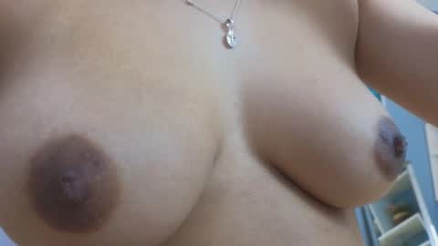 Snapshot of maiaa_ruiz chatting on February 26, 2025, 1:41 pm Maiaa Ruiz online show from February 26, 2025, 1:41 pm