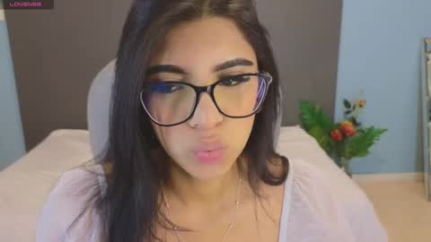 Snapshot of maiaa_ruiz chatting on September 8, 2025, 2:38 pm Maiaa Ruiz online show from September 8, 2025, 2:38 pm