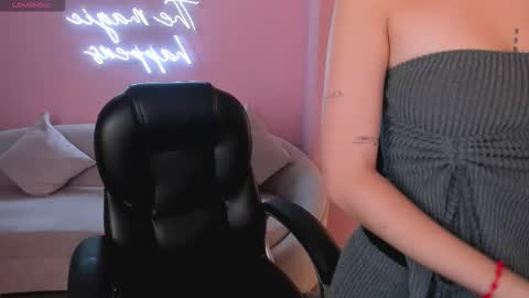  Maia  online show from November 2, 2025, 11:45 am