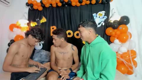 maicol_cum23 online show from October 11, 2025, 9:13 pm