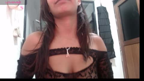 Snapshot of maidy_19 chatting on October 22, 2025, 11:32 am maidy_19 online show from October 22, 2025, 11:32 am