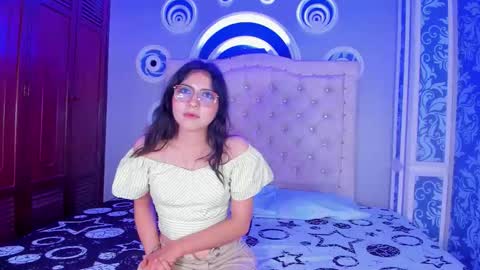 May online show from November 10, 2025, 7:02 pm