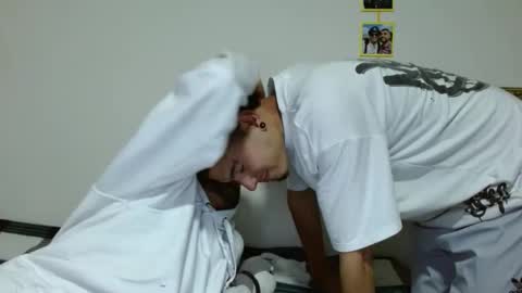 Snapshot of maiki_foxx chatting on October 17, 2025, 3:20 am Maiki online show from October 17, 2025, 3:20 am