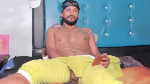 maikol_20cm online show from April 2, 2026, 1:47 am
