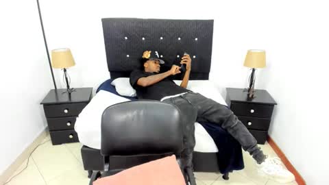 Snapshot of maikol_monstercock chatting on September 9, 2025, 3:50 am M A I K O L -- M O N S T E R C O C L online show from September 9, 2025, 3:50 am