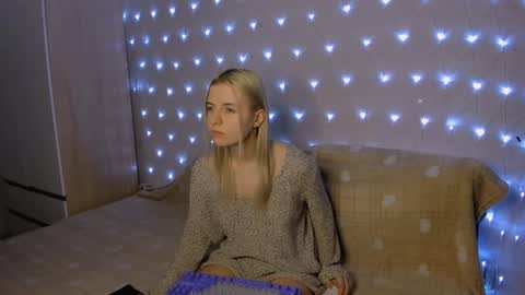 Your kitty online show from February 6, 2025, 3:31 pm