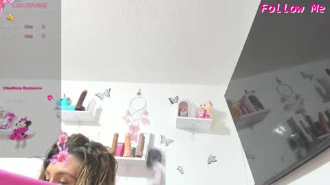 Maylin  online show from October 26, 2025, 11:20 pm