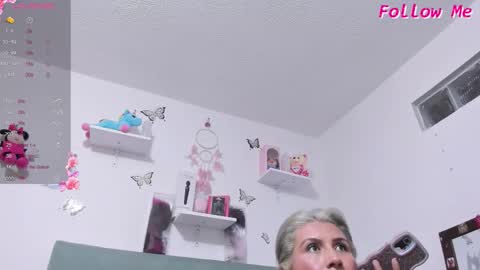 Snapshot of mailyn_bakerrr chatting on February 3, 2026, 2:53 am mailyn bakerrr online show from February 3, 2026, 2:53 am