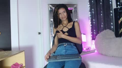 mailyn_gold online show from March 31, 2026, 12:05 pm