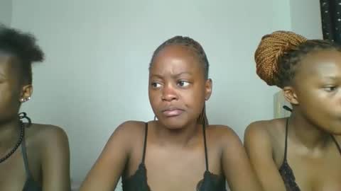 Snapshot of maira_luv1 chatting on January 7, 2026, 8:50 am maira luv1 online show from January 7, 2026, 8:50 am