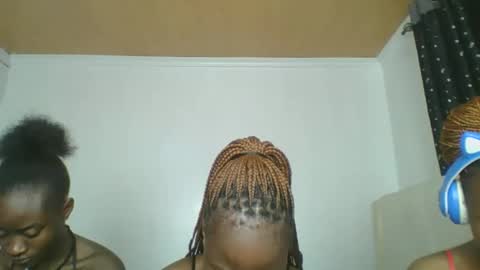 Snapshot of maira_luv1 chatting on January 8, 2026, 2:03 am maira luv1 online show from January 8, 2026, 2:03 am