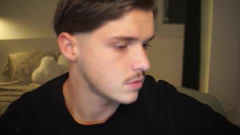 Snapshot of maistream chatting on March 28, 2026, 6:40 pm Mai online show from March 28, 2026, 6:40 pm