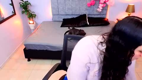 MAITE STONE1 online show from October 5, 2025, 3:27 am