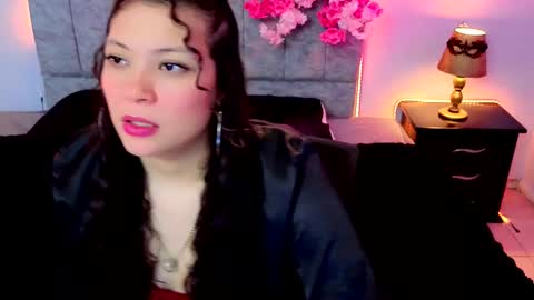 MAITE STONE1 online show from October 11, 2025, 5:17 am