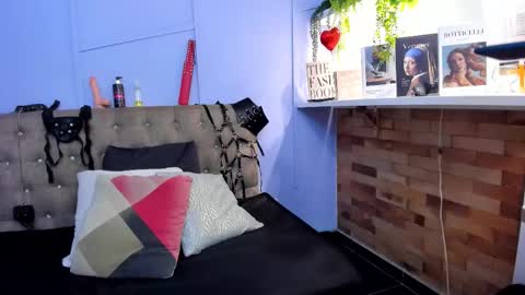 Snapshot of maiteandlexy chatting on February 19, 2026, 7:10 pm Maite and Lexy online show from February 19, 2026, 7:10 pm