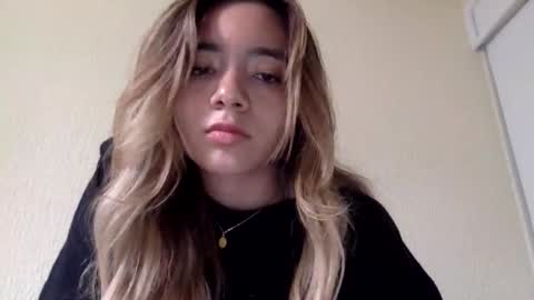 majo_gomezz online show from May 12, 2026, 9:12 pm