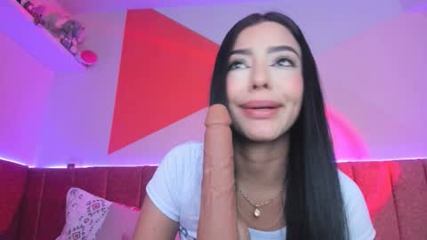 Snapshot of majoogomez chatting on February 27, 2026, 10:37 am Majo Gomez online show from February 27, 2026, 10:37 am