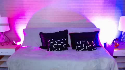 Snapshot of makarena_medina chatting on February 8, 2025, 2:16 pm Makarena online show from February 8, 2025, 2:16 pm