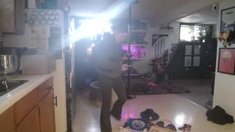 makaylamoonn online show from November 3, 2025, 8:10 pm