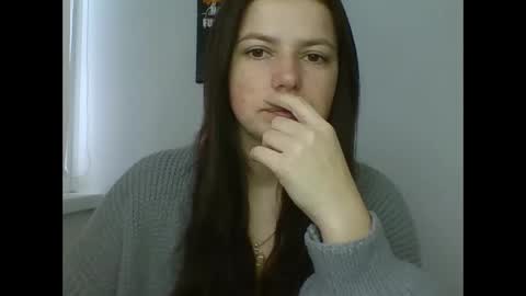 make_mesmile online show from February 5, 2026, 7:35 am