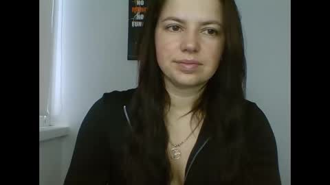 make_mesmile online show from February 13, 2026, 7:04 am