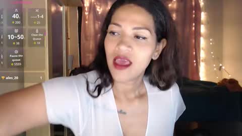 MAKENNAA online show from October 29, 2025, 9:55 am