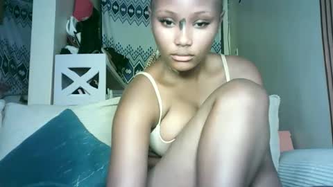 Eva online show from April 9, 2026, 10:48 pm