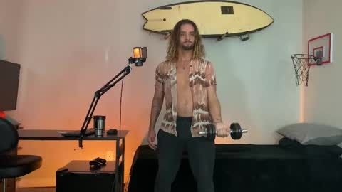 Snapshot of makingmoans chatting on January 9, 2026, 5:15 pm Mack Makingmoans Twitter online show from January 9, 2026, 5:15 pm