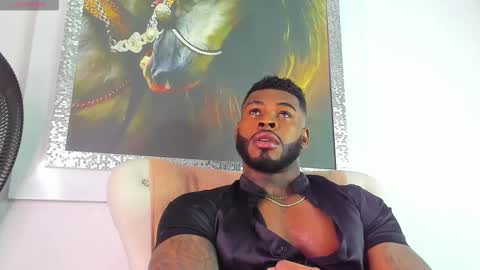 Snapshot of makonneen chatting on March 5, 2026, 10:44 am Makonnen online show from March 5, 2026, 10:44 am