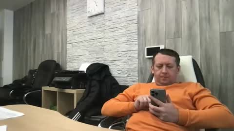 Snapshot of maks199402 chatting on March 6, 2026, 7:16 am maksoffice online show from March 6, 2026, 7:16 am