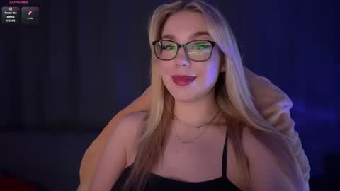 Snapshot of maksisisia chatting on January 31, 2026, 7:11 pm maksisisia online show from January 31, 2026, 7:11 pm