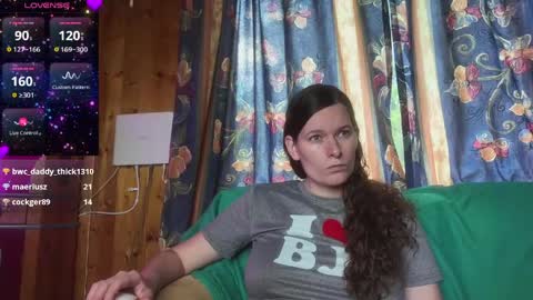 Snapshot of mal_meow chatting on May 22, 2026, 11:05 am Mal Dee online show from May 22, 2026, 11:05 am