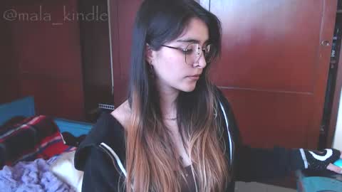 Snapshot of mala_kindle chatting on February 9, 2026, 5:17 pm Call me Mala independent model online show from February 9, 2026, 5:17 pm