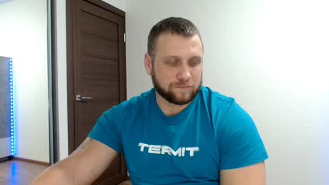 Snapshot of malchyshka chatting on December 20, 2025, 3:30 pm malchyshka online show from December 20, 2025, 3:30 pm