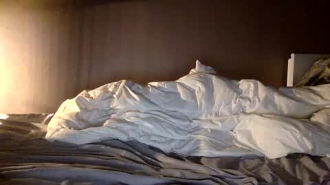 malefrench1 online show from January 14, 2026, 6:08 am