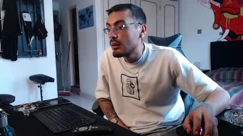 Snapshot of malek_xarx chatting on March 13, 2026, 7:09 pm malek_xarx online show from March 13, 2026, 7:09 pm