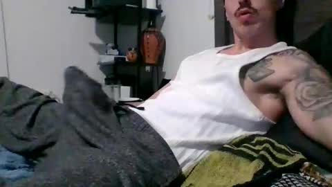 Snapshot of malemuscle11 chatting on February 3, 2026, 4:01 pm Men online show from February 3, 2026, 4:01 pm