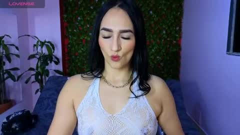 malen_fitnessmilf online show from April 13, 2026, 11:59 am