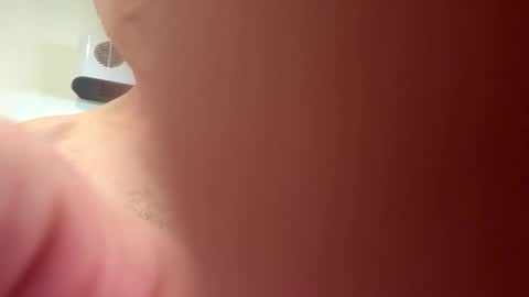 Snapshot of maleprovider chatting on January 18, 2026, 7:28 pm maleprovider online show from January 18, 2026, 7:28 pm