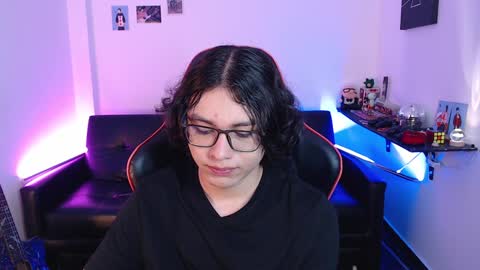 Snapshot of malik_harrison_ chatting on December 25, 2024, 4:11 pm Malik online show from December 25, 2024, 4:11 pm