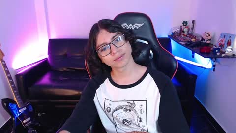 Snapshot of malik_harrison_ chatting on January 8, 2025, 6:20 pm Malik online show from January 8, 2025, 6:20 pm