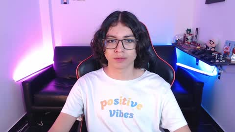 Snapshot of malik_harrison_ chatting on January 13, 2025, 6:16 pm Malik online show from January 13, 2025, 6:16 pm