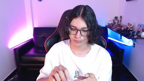 Snapshot of malik_harrison_ chatting on January 20, 2025, 5:37 pm Malik online show from January 20, 2025, 5:37 pm