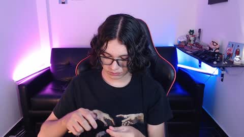 Snapshot of malik_harrison_ chatting on January 27, 2025, 2:35 pm Malik online show from January 27, 2025, 2:35 pm